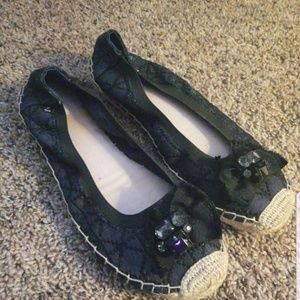 Simply Vera by Vera Wang size 7